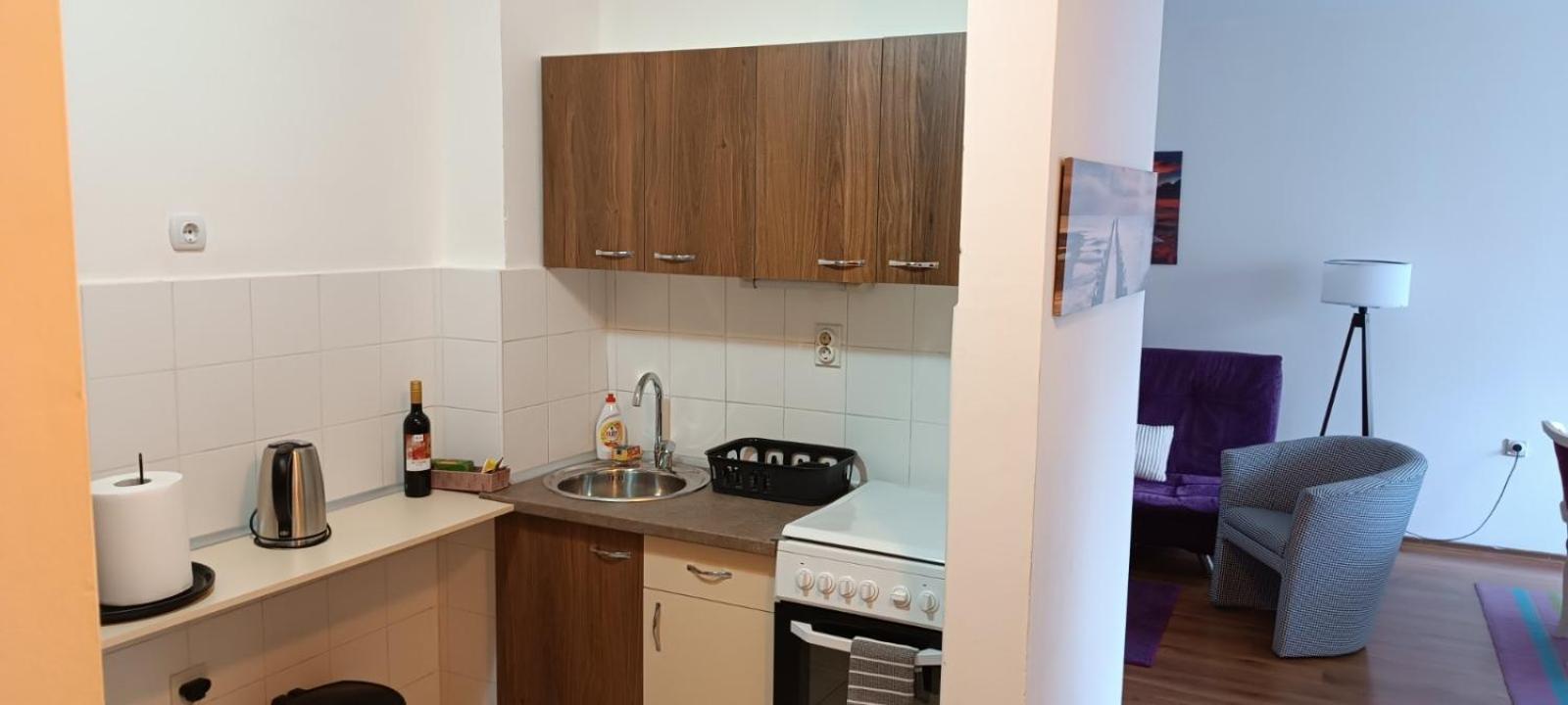 Lovely Square Apartment Purple Velvet Skopje Exterior photo