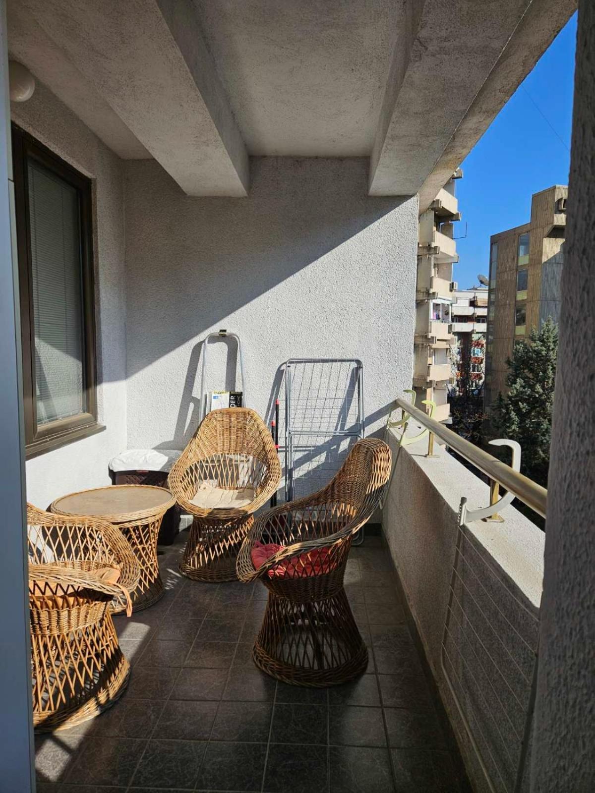 Lovely Square Apartment Purple Velvet Skopje Exterior photo